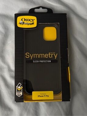 OtterBox Symmetry Series iPhone 11 Pro Case in Black